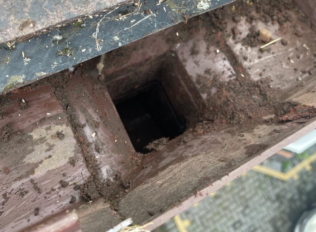 gutter cleaning dudley